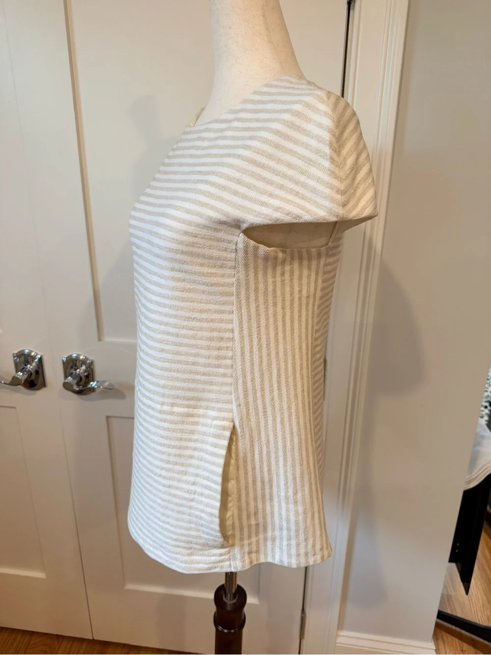 L'AGENCE Beige & White Striped Cap-Sleeve Top - Picture 7 of 15